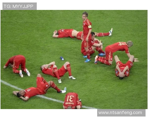 提升运动表现的秘密武器足球紧身打底的选择与搭配技巧解析